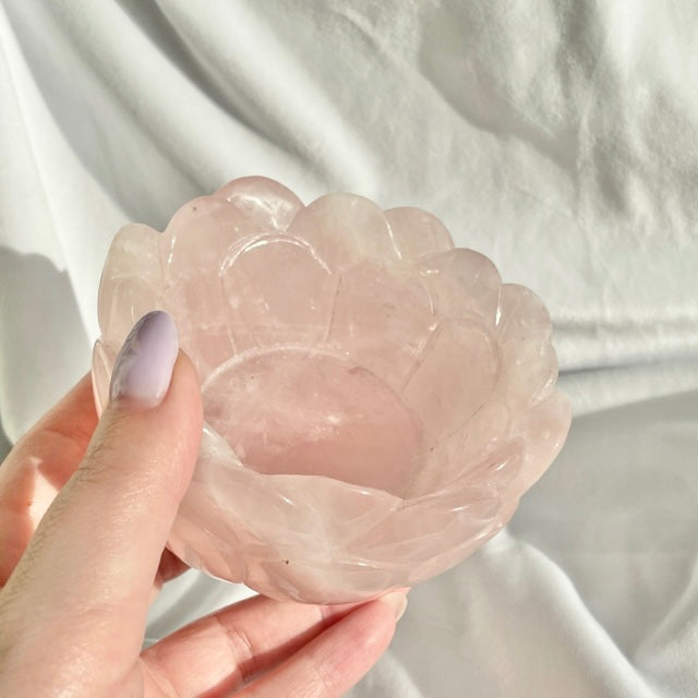 Rozenkwarts Lotus Bowl