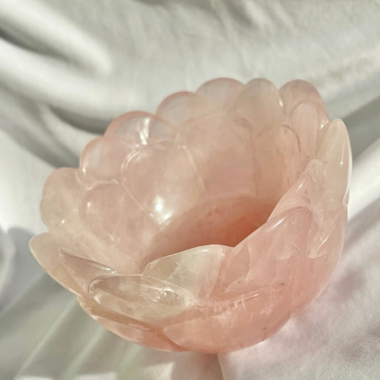 Rozenkwarts Lotus Bowl