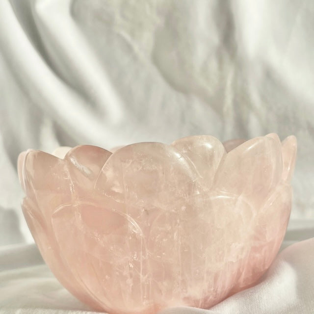 Rozenkwarts Lotus Bowl