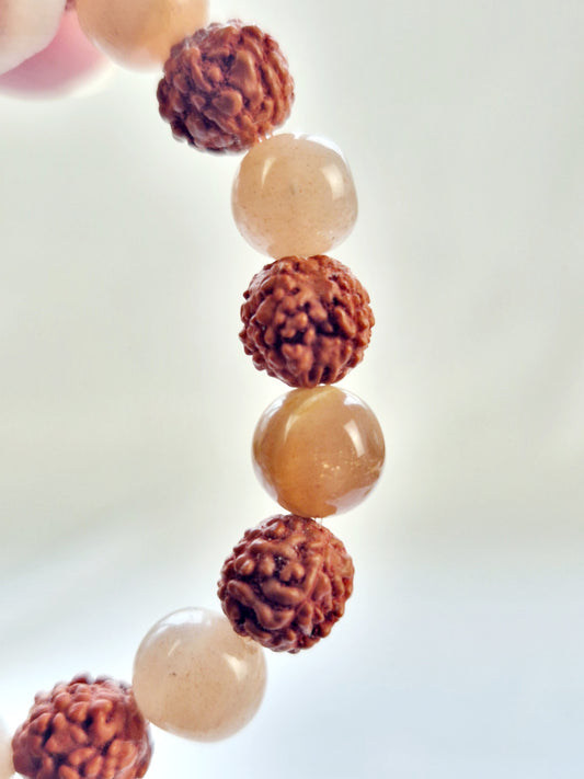 Armband rudraksha / perzikmaansteen
