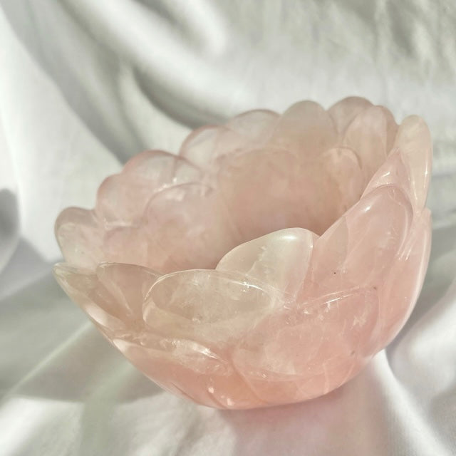 Rozenkwarts Lotus Bowl