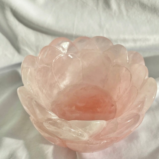 Rozenkwarts Lotus Bowl